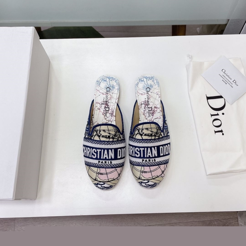 ch**an D*or slippers